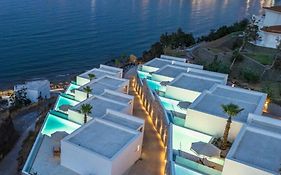 Golden Vista, Beachfront Suites By Explore Andros