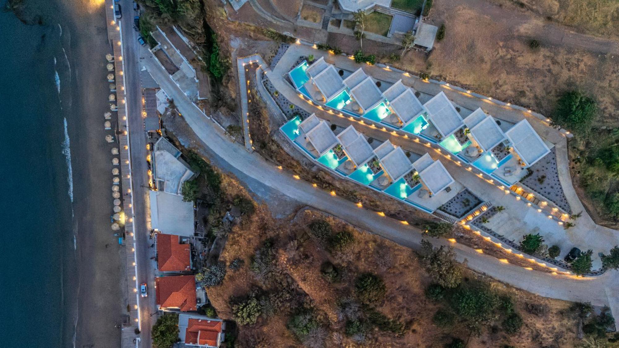 Golden Vista, Beachfront Suites By Explore Andros Exterior photo