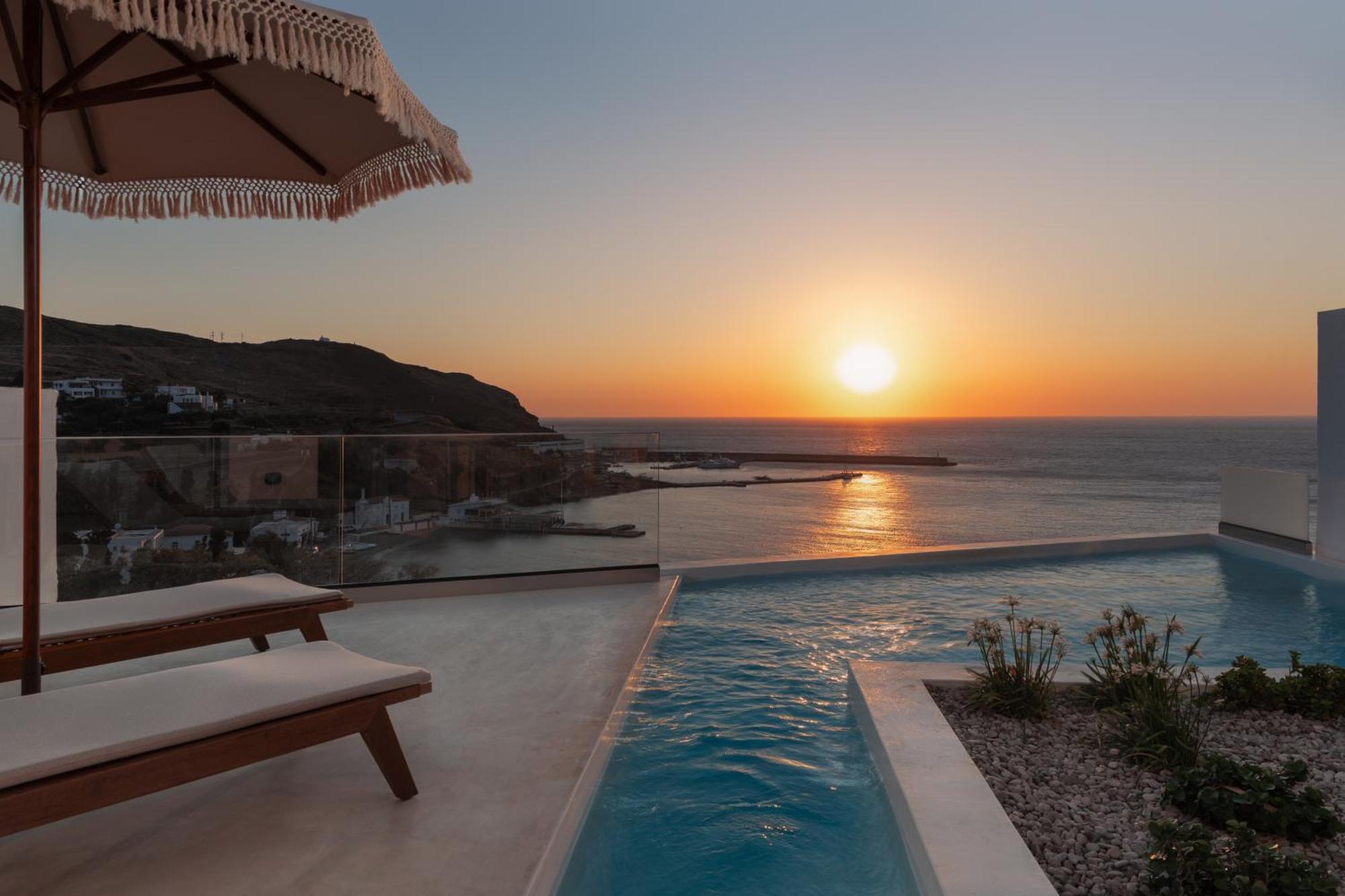 Golden Vista, Beachfront Suites By Explore Andros Exterior photo